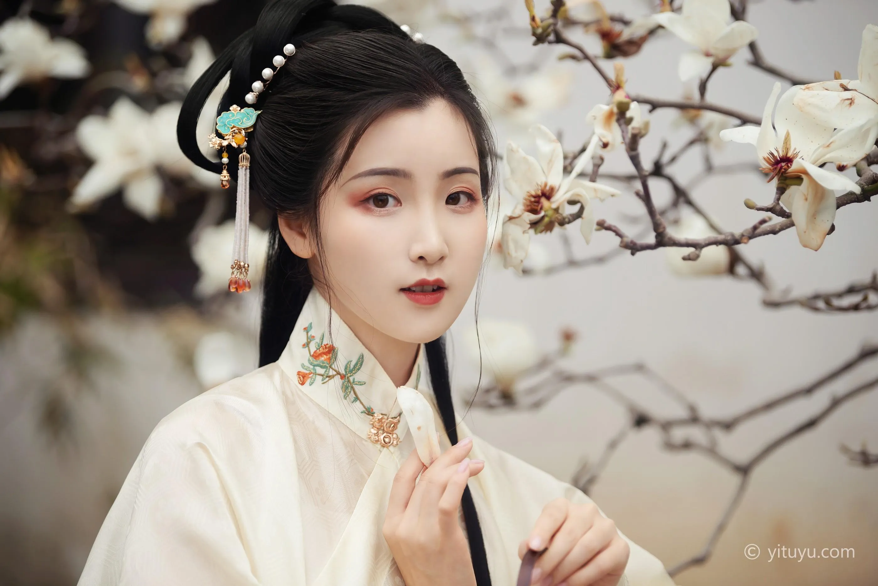 [YITUYU艺图语]2021.05.10 玉兰 金儿 [23P]插图7